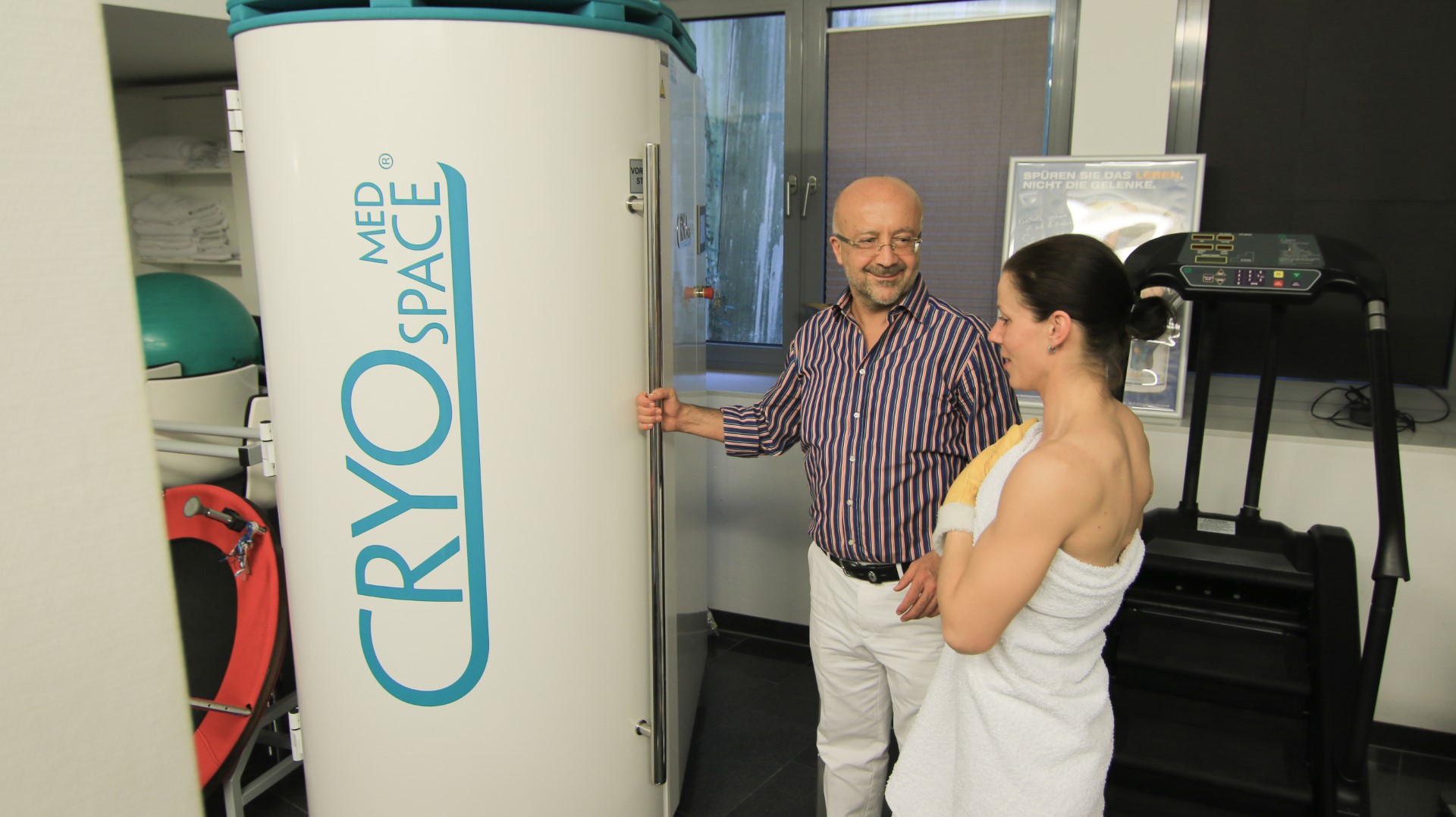 Physikalische und apparative Medizin - Kältekammer CryoSpace Med
